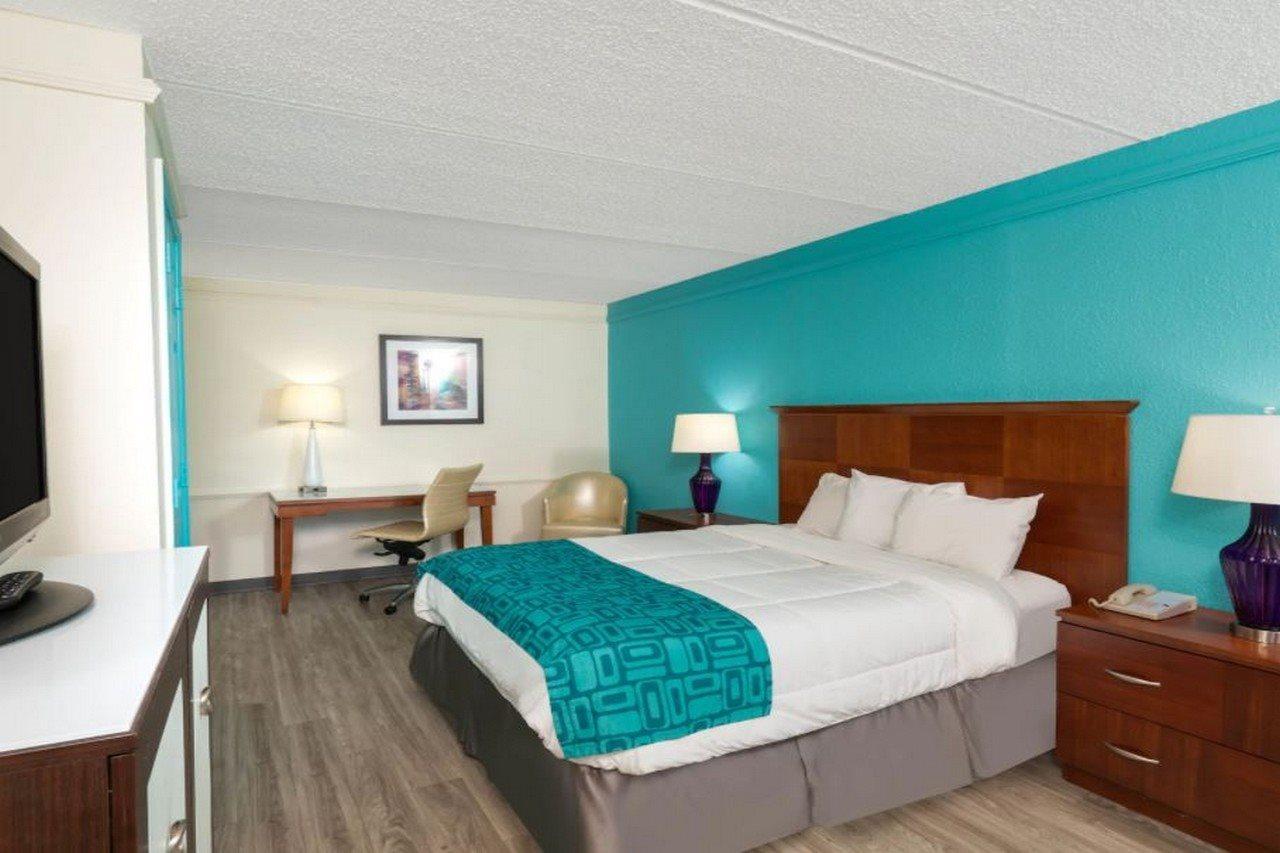 Howard Johnson By Wyndham Atlanta College Park Exterior foto